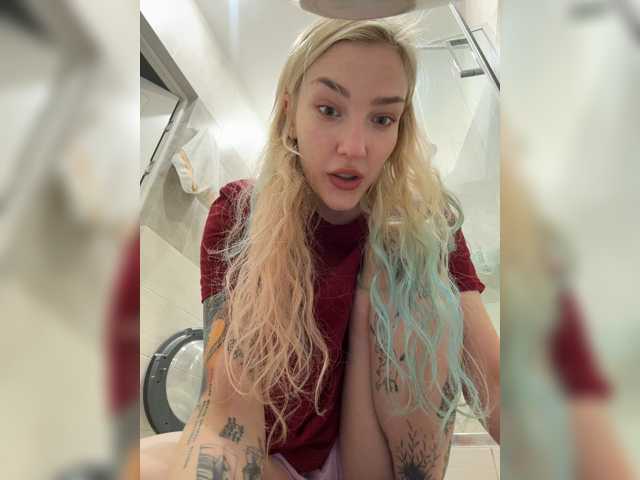 Looonacom, live now on BongaCams