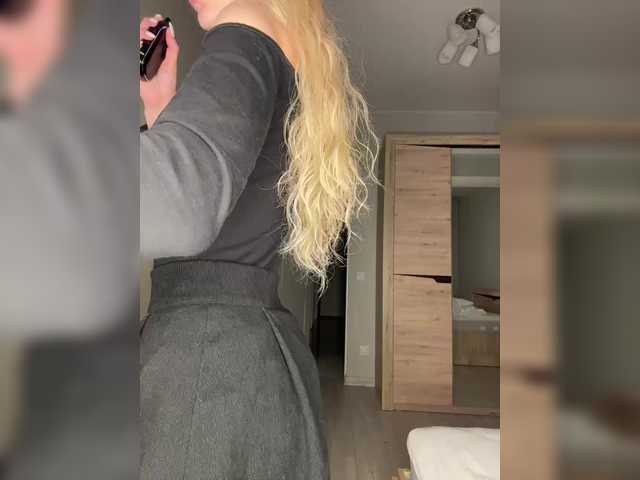 Looonacom live cam on BongaCams