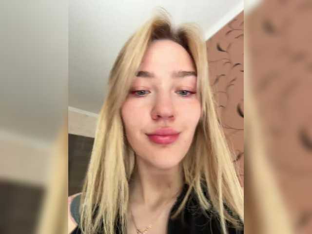 Looonacom live cam on BongaCams
