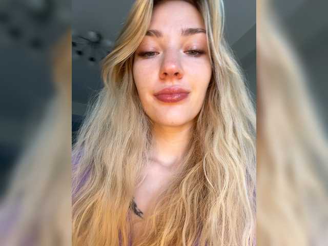 Looonacom live cam on BongaCams