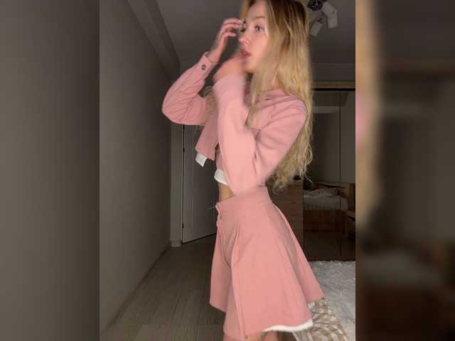 Looonacom live cam on BongaCams