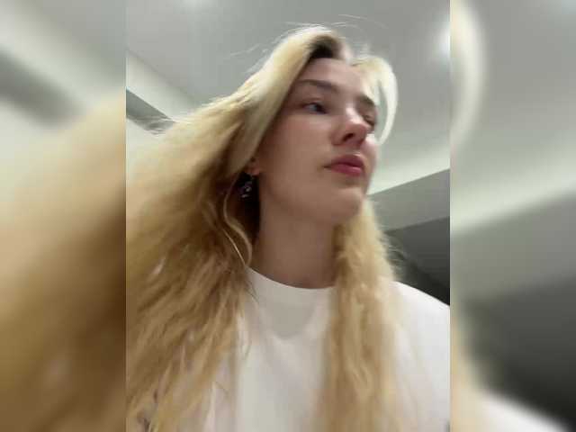 AlinnaAnnila live cam preview