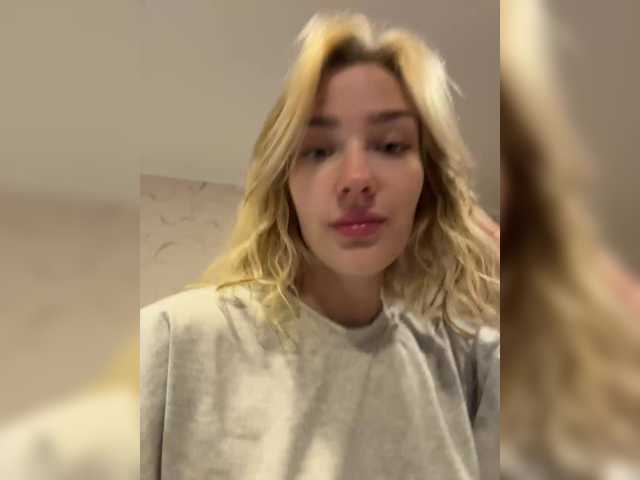 Looonacom live cam on BongaCams