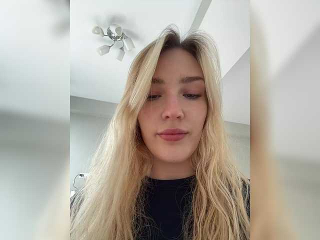 Looonacom live cam on BongaCams
