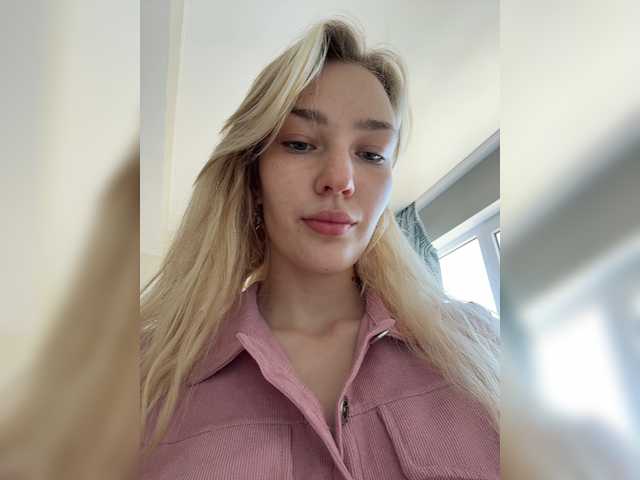 Looonacom live cam on BongaCams