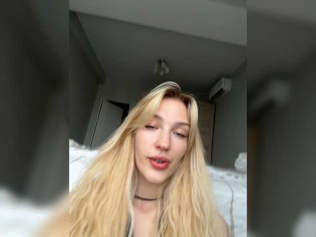 Looonacom live cam on BongaCams