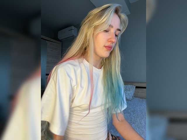 Looonacom live cam on BongaCams