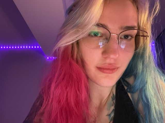 Looonacom, live now on BongaCams