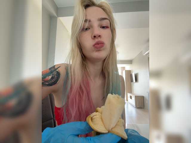 Looonacom live cam on BongaCams