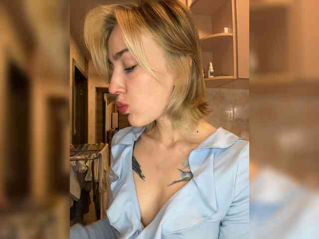 AlinnaAnnila webcam