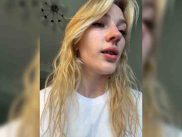 Looonacom Live Webcam on BongaCams