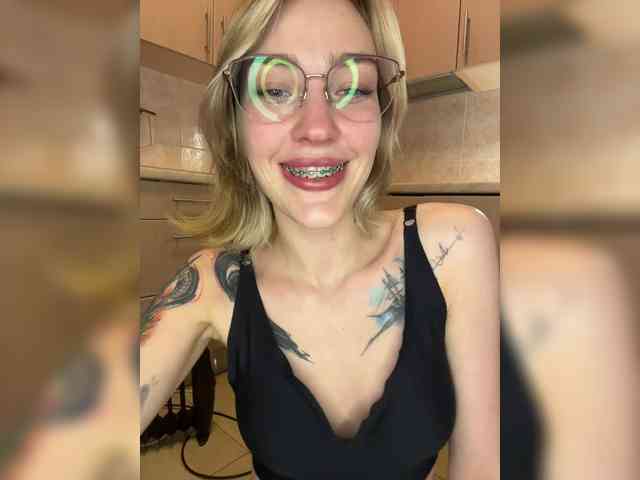 Looonacom Live Webcam on BongaCams