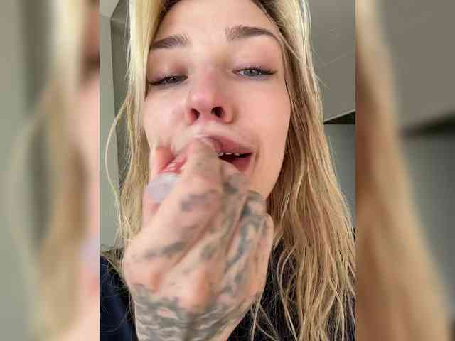 AlinnaAnnila webcam