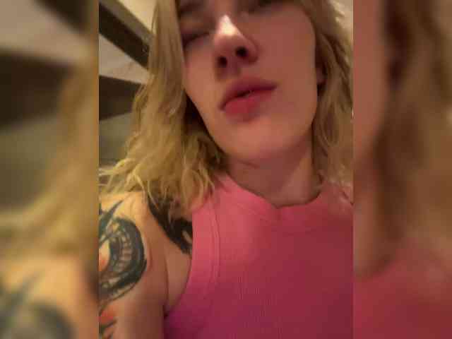 Looonacom Live Webcam on BongaCams