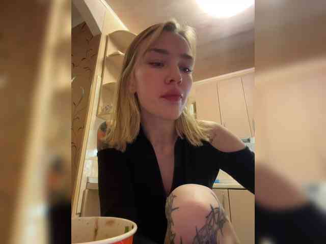 Модель: AlinnaAnnila