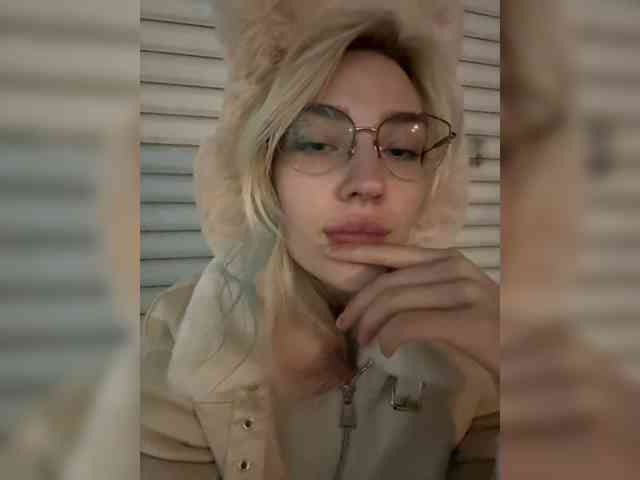 alinnaannila's live room