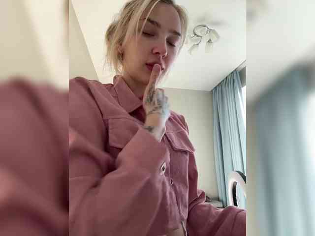 AlinnaAnnila webcam