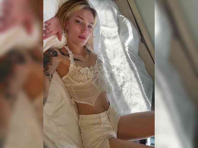Looonacom Live Webcam on BongaCams