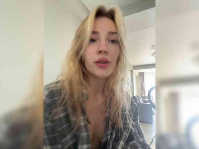 AlinnaAnnila webcam