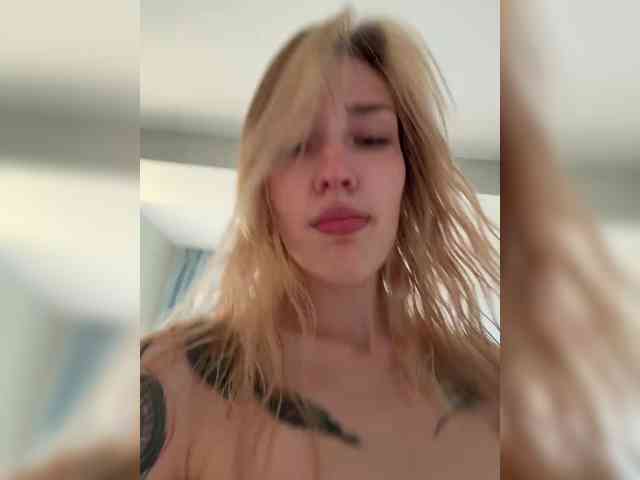 AlinnaAnnila webcam