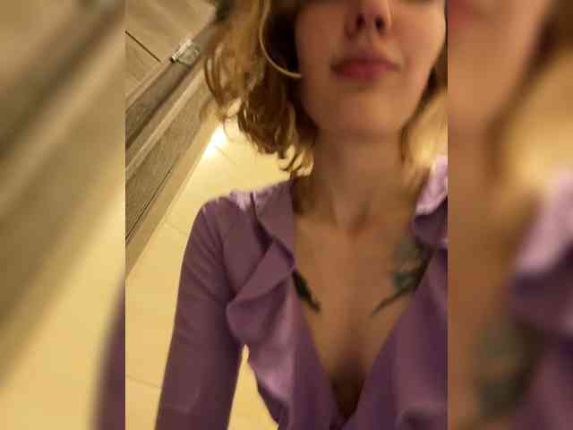 AlinnaAnnila webcam