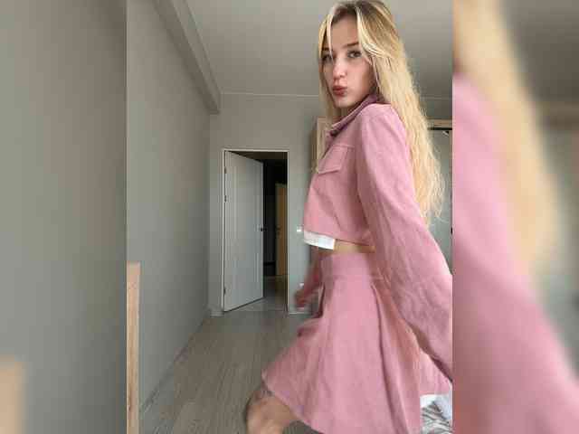 Model: AlinnaAnnila