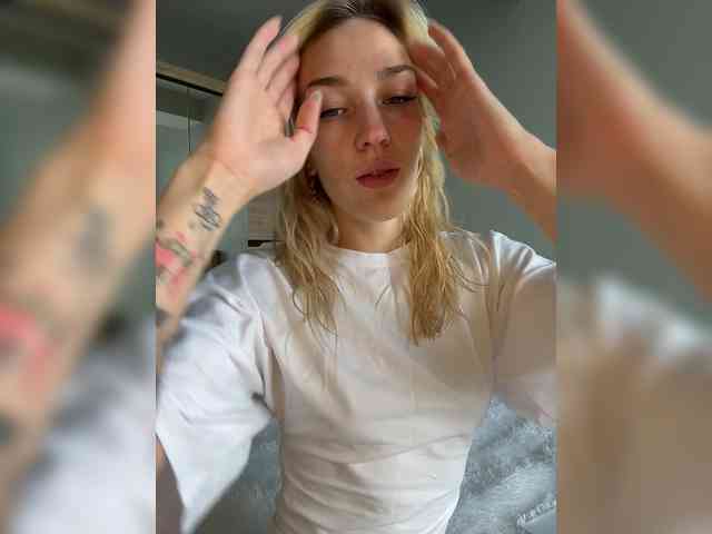 Looonacom Live Webcam on BongaCams