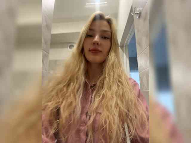Модель: AlinnaAnnila