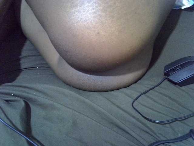cuddlecanvas live cam on BongaCams