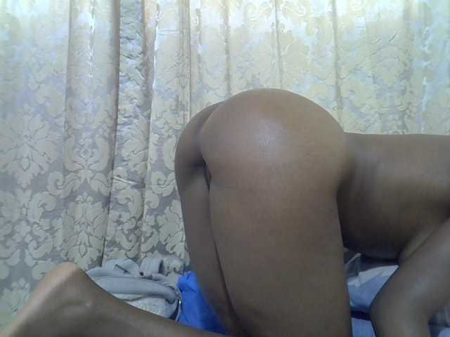cuddlecanvas live cam on BongaCams