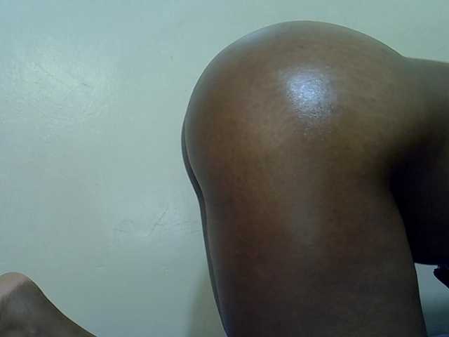 cuddlecanvas live cam on BongaCams
