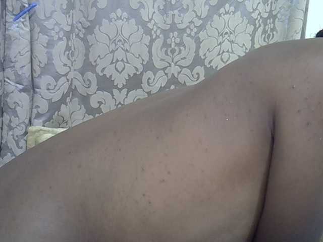 cuddlecanvas live cam on BongaCams