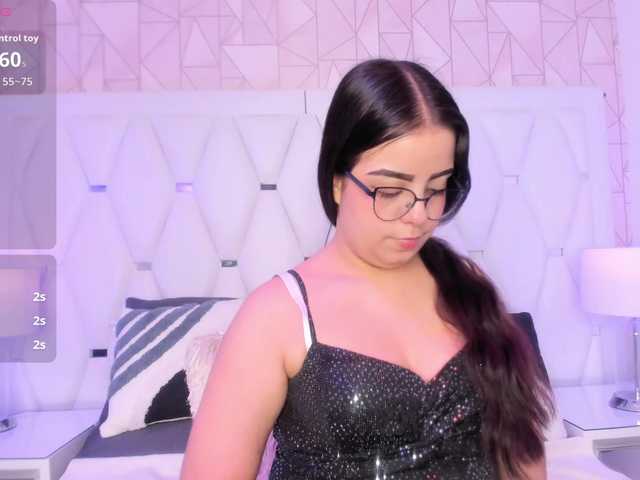le modèle LunaHill est en webcam porno dans un show sur le site bongacams, il possède les tags suivants: Latino/Hispanic,Brunette,Shaved