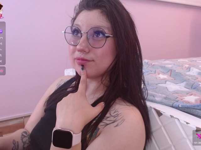 cinamoon live cam on BongaCams