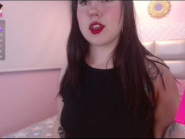 cinamoon live cam on BongaCams