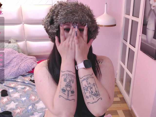 cinamoon live cam on BongaCams