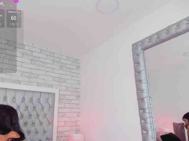 KarolaynWest webcam