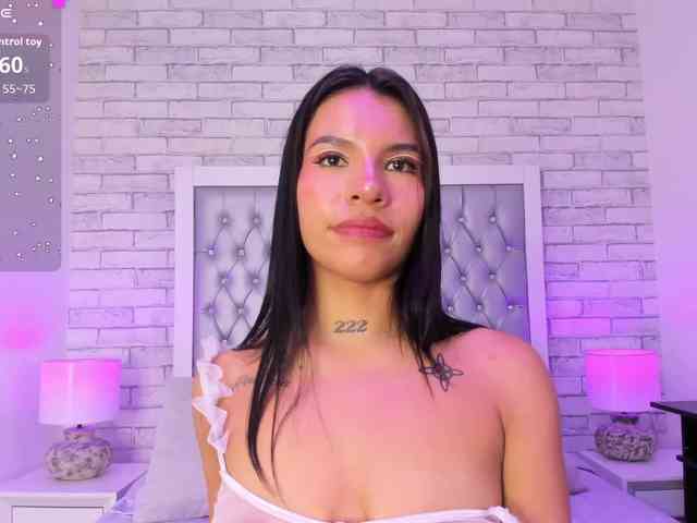 KarolaynWest webcam