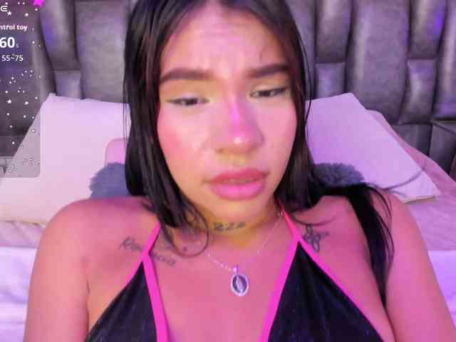 KarolaynWest webcam