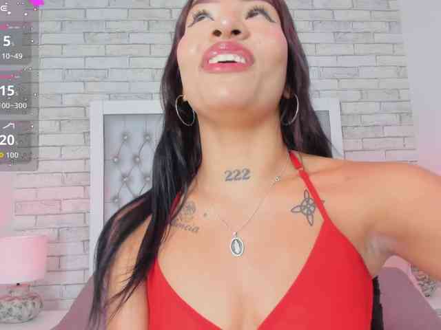 KarolaynWest webcam