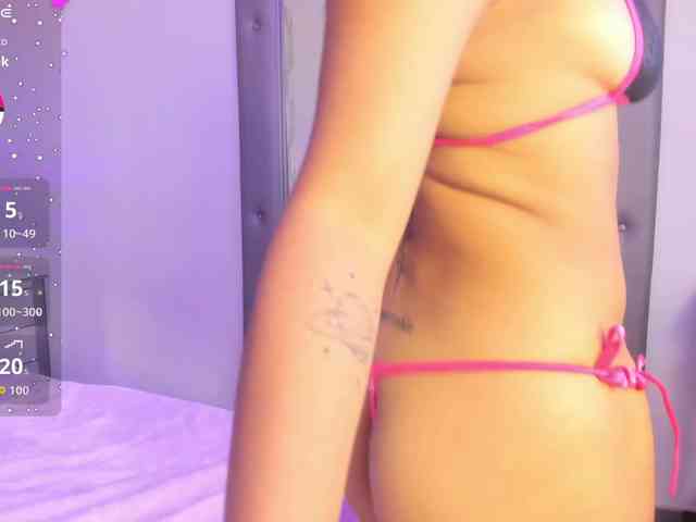 KarolaynWest webcam