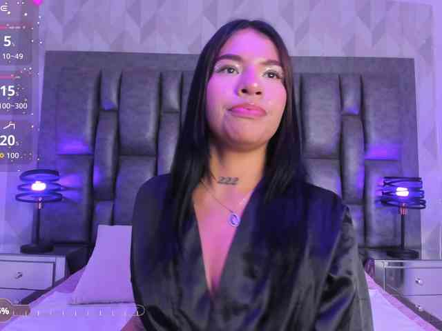 KarolaynWest webcam