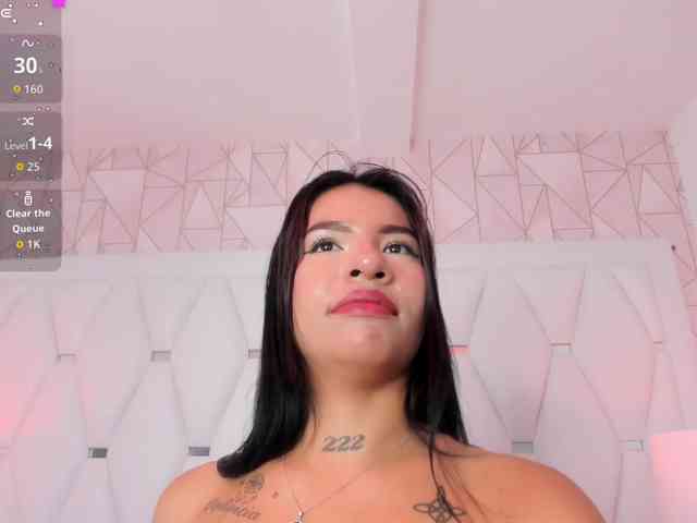 KarolaynWest webcam