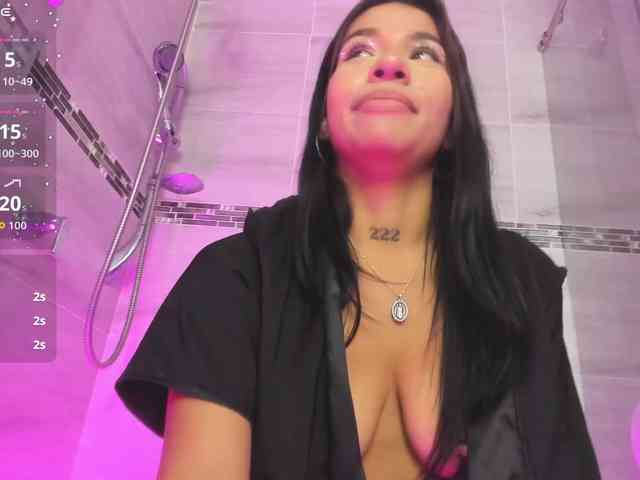 KarolaynWest webcam