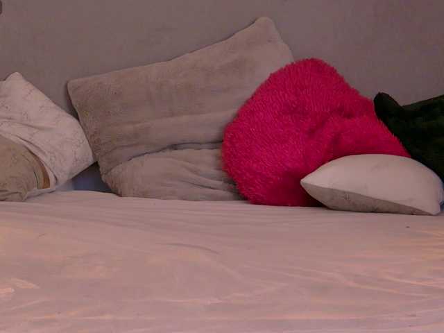 Sonya-Aysa live webcam show