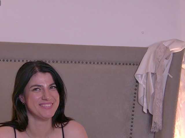 Sonya-Aysa live cam on BongaCams