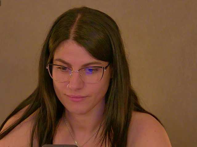 Sonya-Aysa live cam on BongaCams