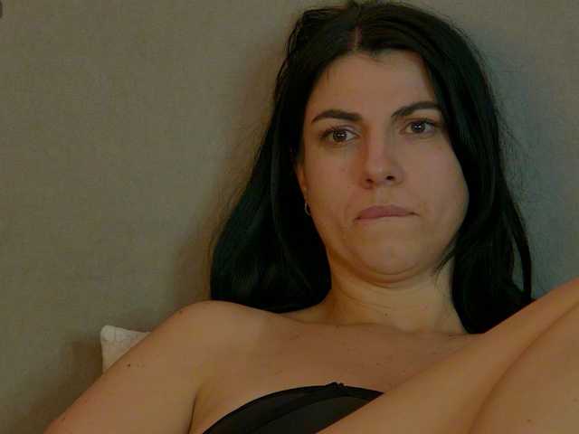 Sonya-Aysa live cam on BongaCams
