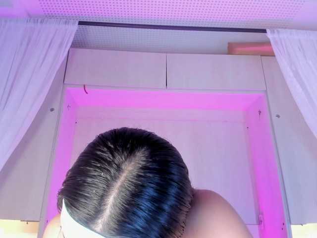 BellaBroocks live cam on BongaCams