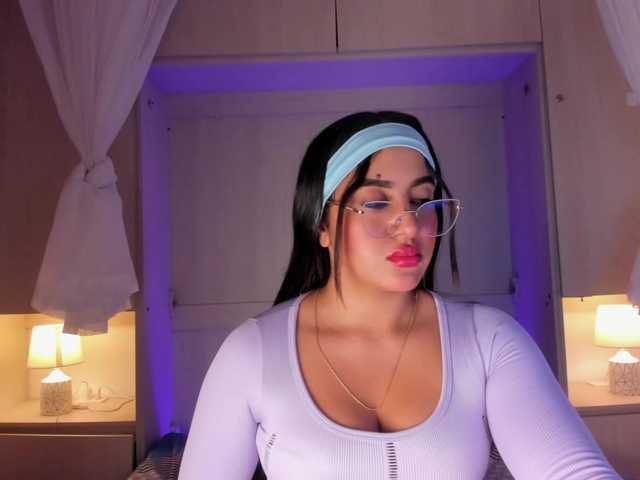 BellaBroocks live cam on BongaCams